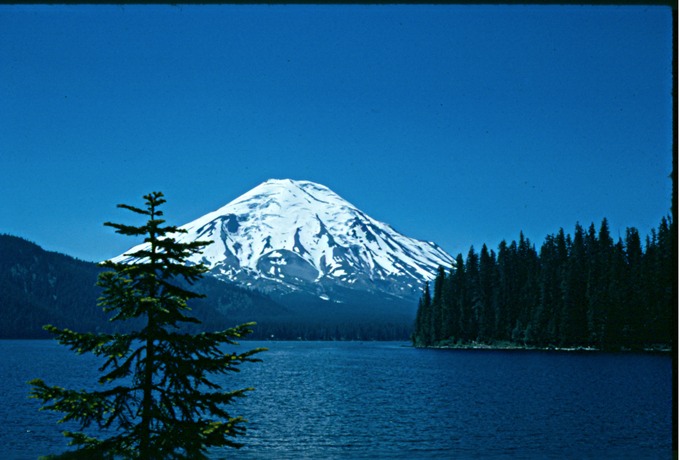 MtStHelens2502