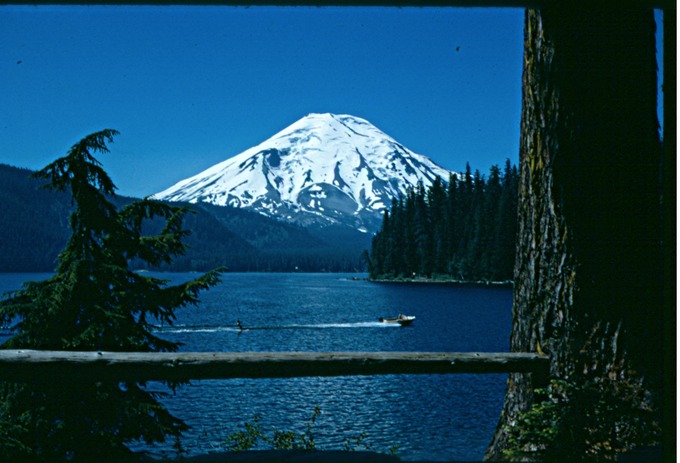 MtStHelens2503