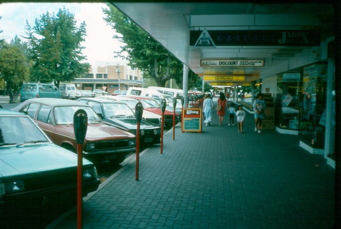 NewZealand_1989_Ad-1