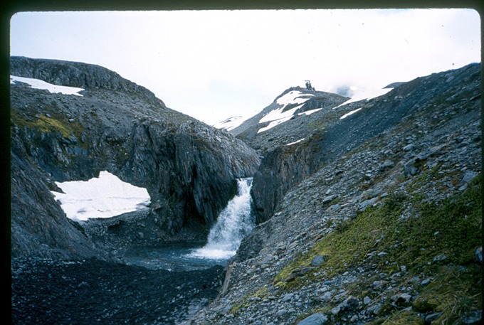 OlyTravT2n9701