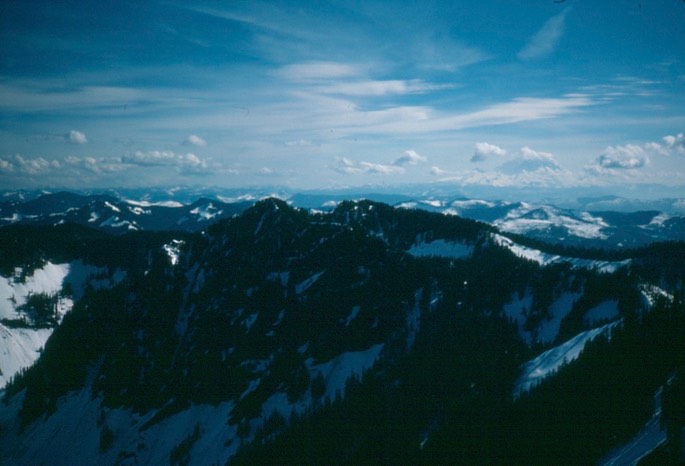 Vk%rnwj2TH+i4DgWJJCHzA_thumb_3885